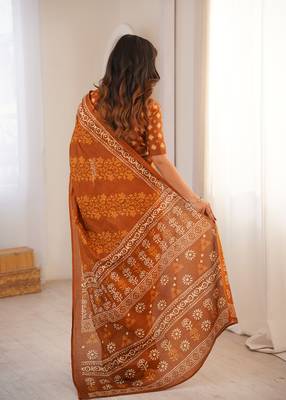 Mustard blocked printed, floral print soft pure cotton saree with blouse. 4