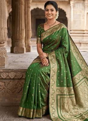 Green Color Zari Woven Work art silk saree 3