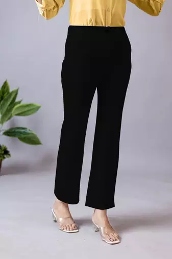 black regular fit mid-rise flat front trouser for women