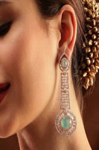 The serene majesty drop earrings