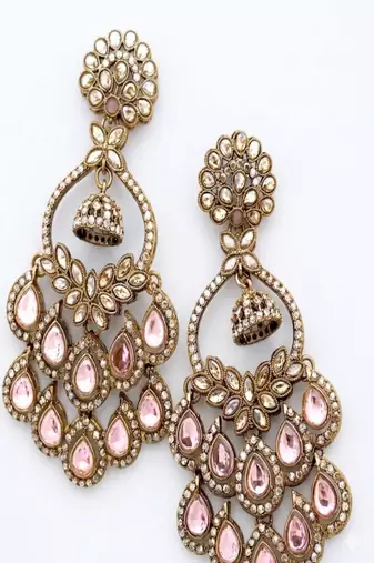 The gulabi noor chandbali jhumkas