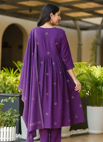 Women Ethnic Motifs Embroidered Tiered Thread Work Kurta with Trousers & With Dupatta