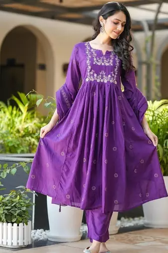Women Ethnic Motifs Embroidered Tiered Thread Work Kurta with Trousers & With Dupatta