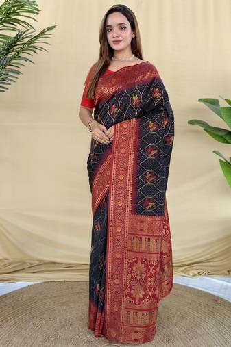 Black Color Zari Weaving Desige Work Silk Saree