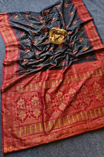 Black Color Zari Weaving Desige Work art silk saree