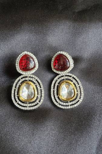Niharika maroon earrings