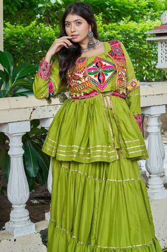 Womens new stylish  heavy gamthi work with mirror lace work gown set