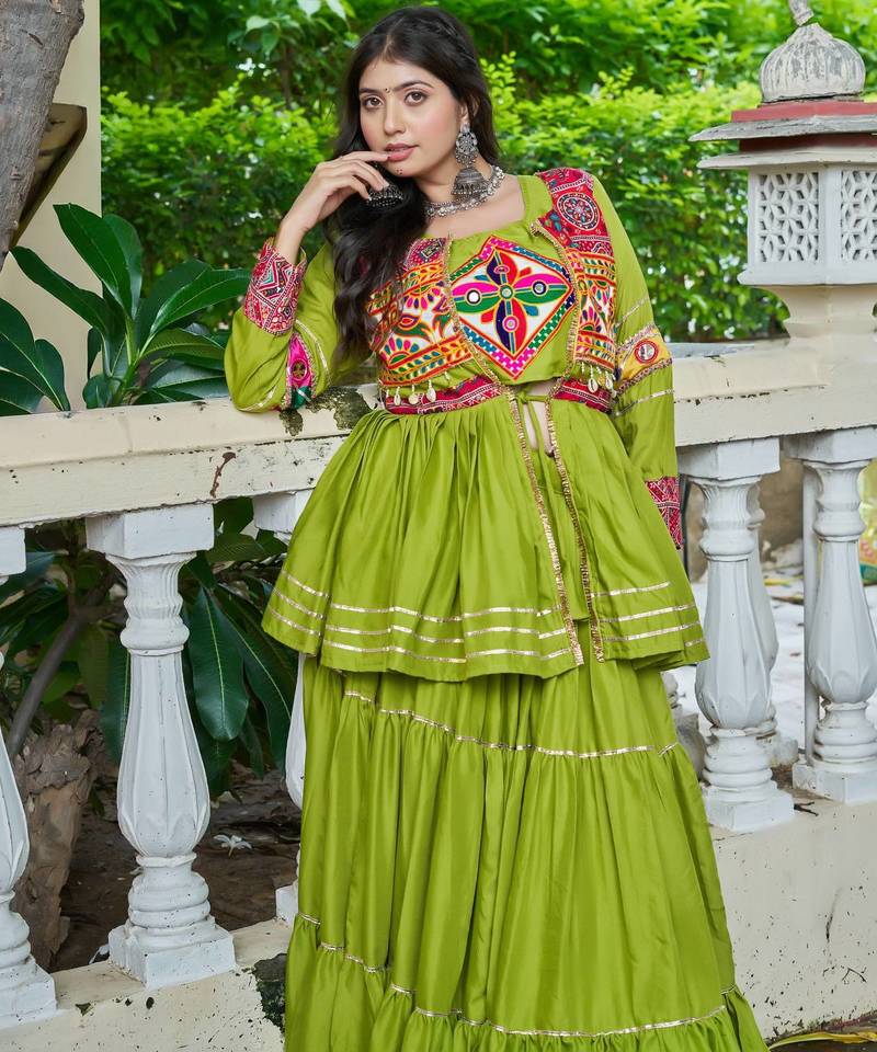 Womens new stylish  heavy gamthi work with mirror lace work gown set