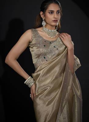 kanjivaram silk saree with handwork zarkan border work 4