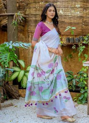 wine silk saree with floral woven design and contrast pallu 3