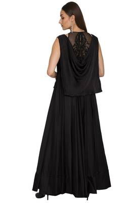 Black crape silk hand embroidery anarkali salwar kameez 2