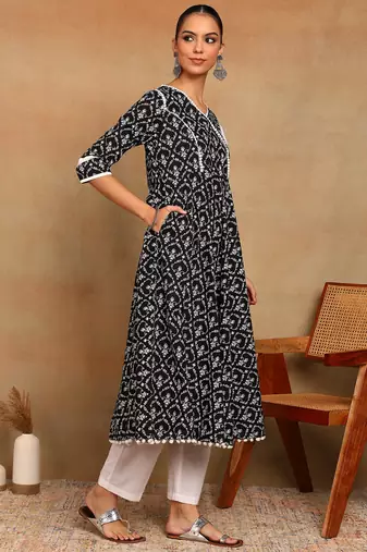 Women's cotton floral print anarkali kurta  (black)
