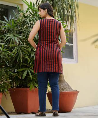 Women   s cambric cotton printed short kurti | sleeveless striped tunic top with keyhole notch neck | casual daily wear 2