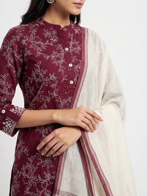 Women   s cotton wine floral rubber print  a-line kurta pant set with dupatta, one side functional pocket (wine) 4