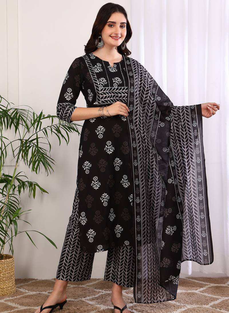 Women's cotton floral print with gota detailing straight kurta with pant and dupatta (black)