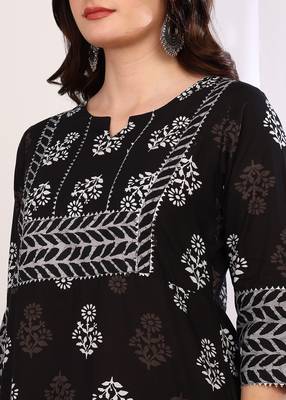 Women's cotton floral print with gota detailing straight kurta with pant and dupatta (black) 3