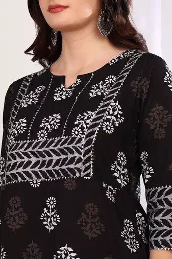Women's cotton floral print with gota detailing straight kurta with pant and dupatta (black)