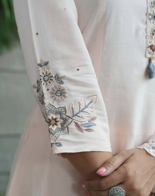 Women Ethnic Motifs Embroidered Regular Thread Work Kurta with Trousers & With Dupatta 3