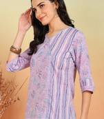 Women's cotton floral print  waist length v neck 3/4 sleeves regular fitted top (lavender)