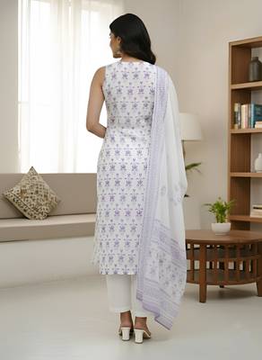 Women's cotton straight kurta sleeveless floral print  with pant and duptta (purple) 2