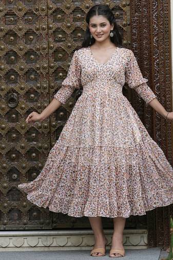 Women’s chiffon animal print a-line maxi dress with smocked waist & 3/4th sleeves