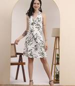 Women   s halter neck sleeveless a-line dress (green)