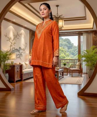 Women Embroidered Regular Chanderi Silk Kurti with Churidar & With Dupatta 3