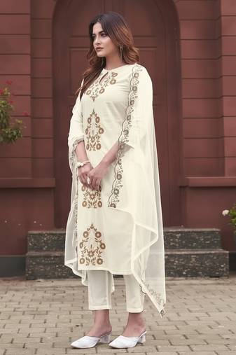Women Ethnic Motifs Embroidered Regular Thread Work Kurta with Trousers & With Dupatta