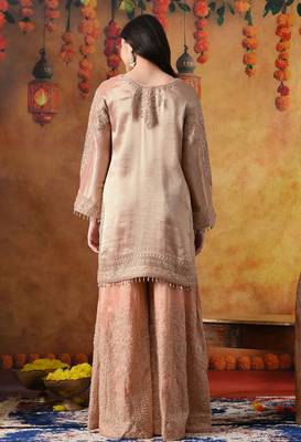 Peach banarasi silk embroidered sharara set 5