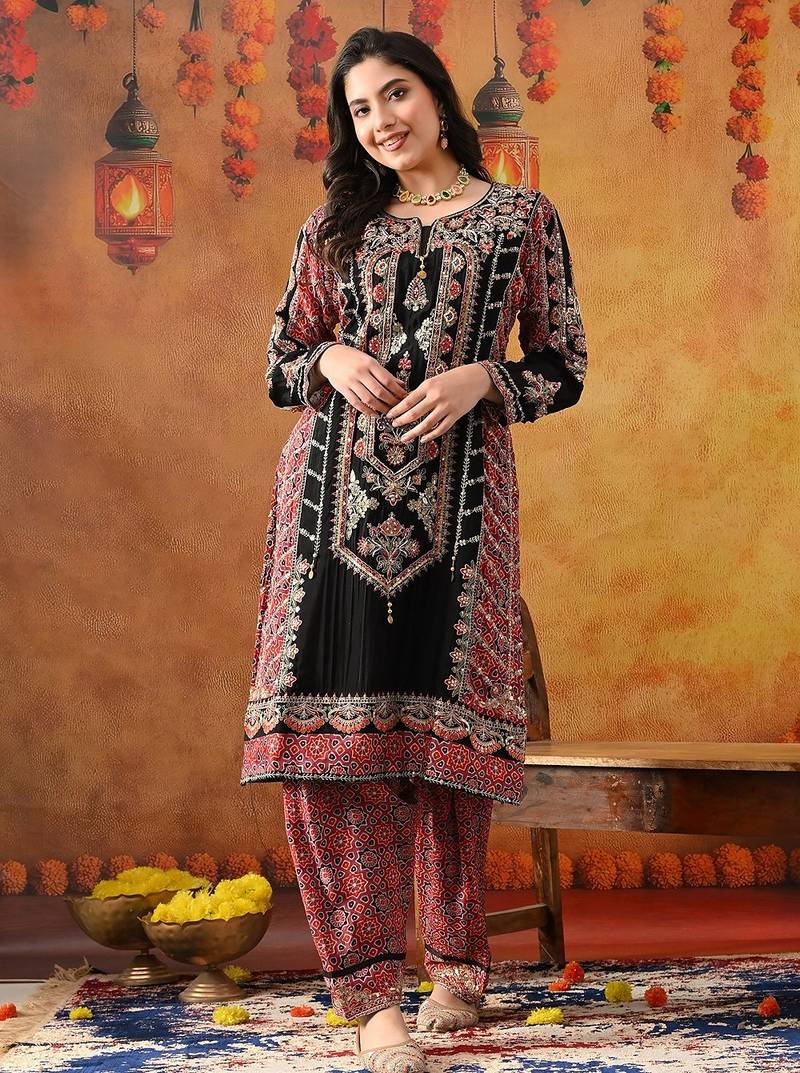 Black chinon embroidered kurta set