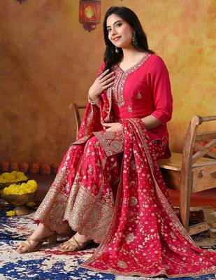 Hot pink chiffon embroidered sharara set 4