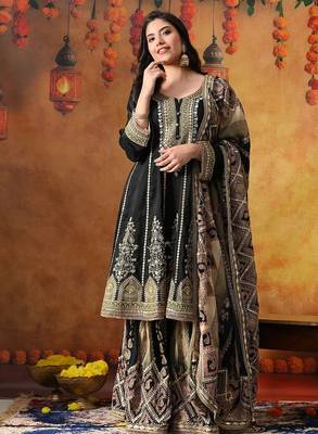Black crepe embroidered gharara set 2