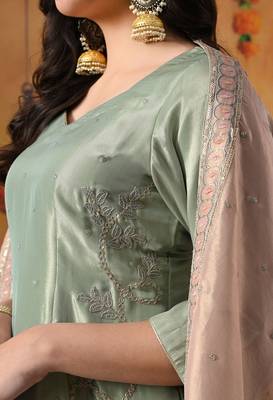 Pistachio green organza plain kurta set 3
