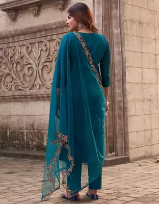 Women Ethnic Motifs Embroidered Regular Thread Work Kurta with Trousers & With Dupatta 2