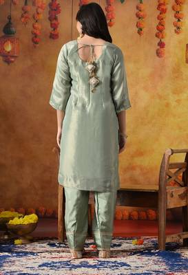 Pistachio green organza plain kurta set 5