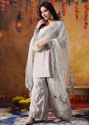 Light pink cotton embroidered kurta set 2