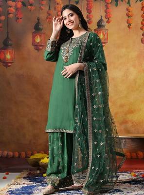 Green cotton embroidered kurta set 2