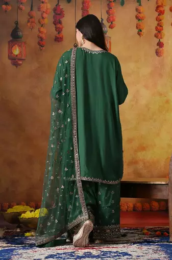 Green cotton embroidered kurta set