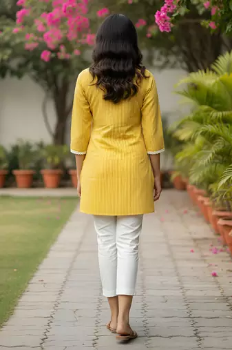 Women   s rayon striped short kurti round neck with v-notch placket, contrast lace, 3/4 sleeves (yellow)