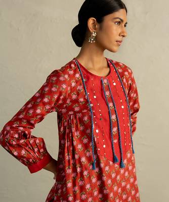 Red printed cotton kurta set 4