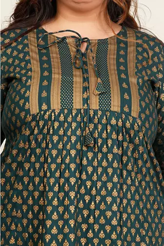 Women's plus  size  wine  rayon foil print  mid thigh length  3/4th  heavy yoke with gather short kurti (green)