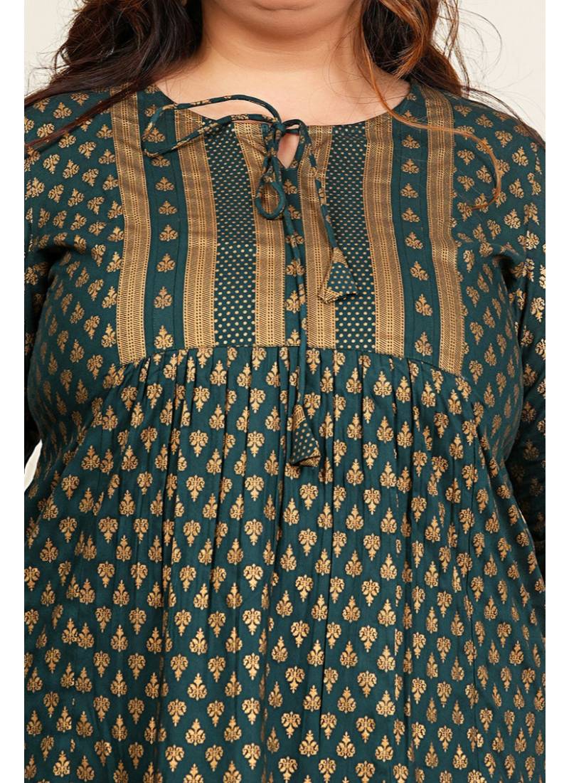 Women's plus  size  wine  rayon foil print  mid thigh length  3/4th  heavy yoke with gather short kurti (green)