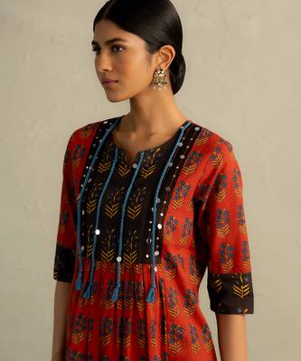Red printed cotton kurta set 5