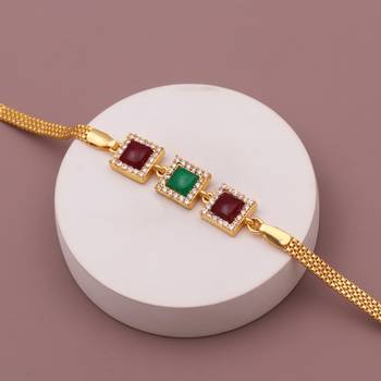 gold metal bracelet with clasp chain design 4