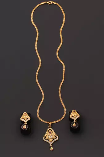Traditional  gold plated diamond pendent with earring