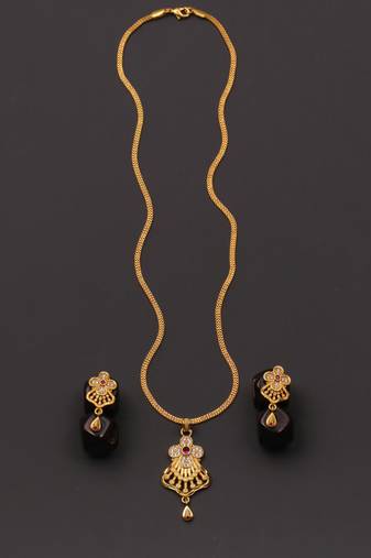 Traditional  gold plated diamond pendent with earring