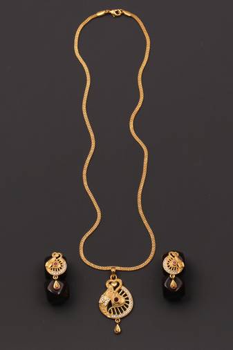Traditional  gold plated diamond pendent with earring