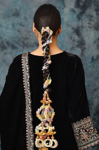 Gold plated tassel multicolor parandi