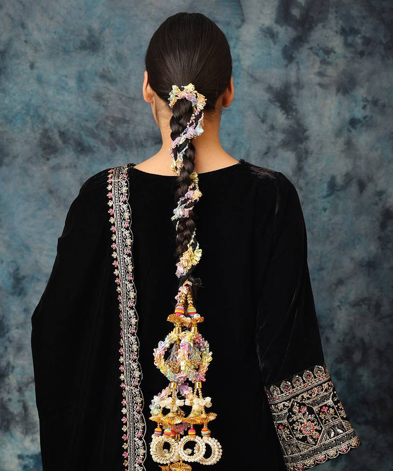Gold plated tassel multicolor parandi
