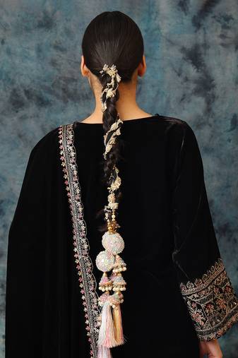 Gold plated tassel multicolor parandi